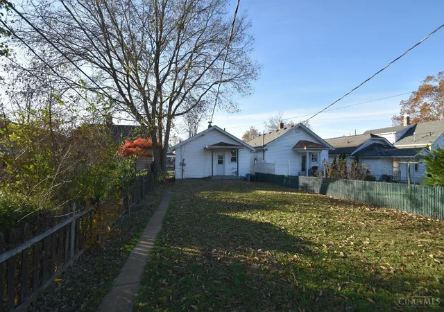 Homes for sale in Hamilton, OH | 336 Hooven Ave, Hamilton, OH 45015 | MLS# 1883756