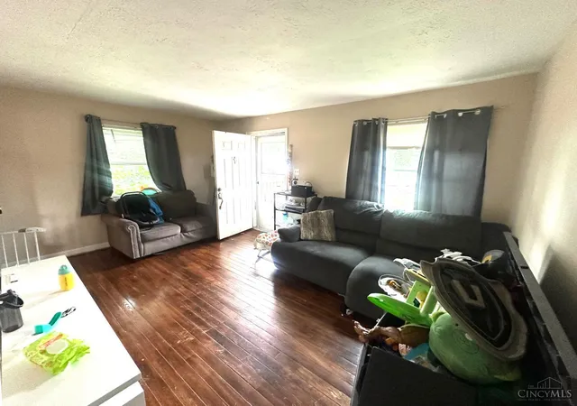 Photo 3 of Single family home for sale at 5578 Clearview Ave, Cincinnati, OH 45248 | MLS# 1883914 | Listing updated on 2026-07-23