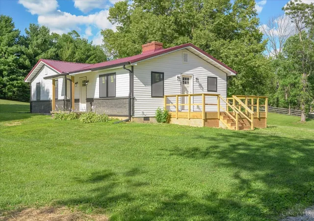 Homes for sale in Liberty Twp, OH | 8796 Us 62, Liberty Twp, OH 45133 | MLS# 1883959