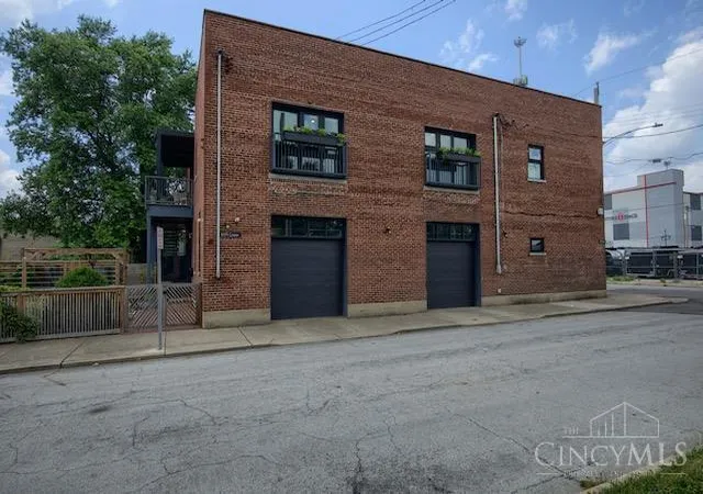 Homes for sale in Cincinnati, OH | 1659 Cooper St, Cincinnati, OH 45223 | MLS# 1883687