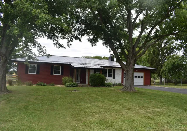 Homes for sale in Greenfield, OH | 1818 York Rd, Greenfield, OH 45123 | MLS# 1883710