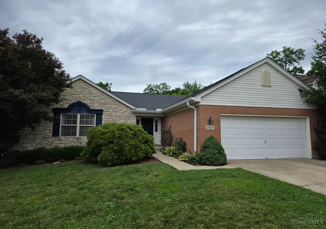 Photo 1 of Single family home for sale at 2924 Parkwalk Dr, Cincinnati, OH 45239 | MLS# 1883958 | Listing updated on 2026-07-27