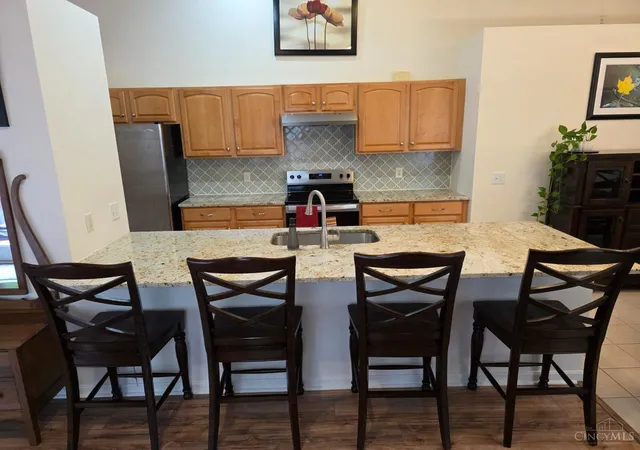 Photo 2 of Single family home for sale at 2924 Parkwalk Dr, Cincinnati, OH 45239 | MLS# 1883958 | Listing updated on 2026-07-27