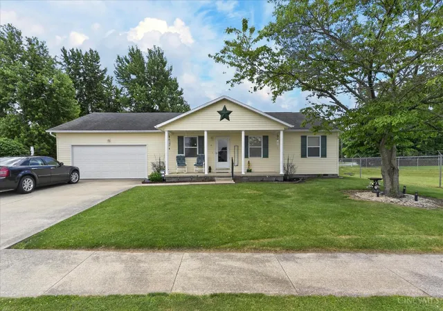 2nd image of 703 Riverbirch Rd, Washington Court Hous, OH 43160 | MLS# 1884003
