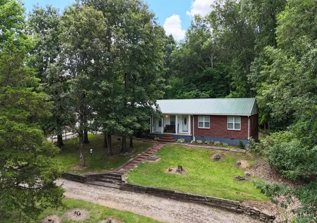Homes for sale in Seaman, OH | 459 Greenbrier Rd, Seaman, OH 45679 | MLS# 1883533