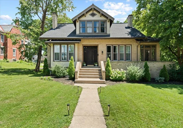 Homes for sale in Cincinnati, OH | 520 Purcell Ave, Cincinnati, OH 45205 | MLS# 1884051
