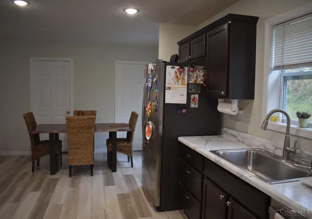 Homes for sale in Hillsboro, OH | 113 Springlake Avenue, Hillsboro, OH 45133 | Houzeo