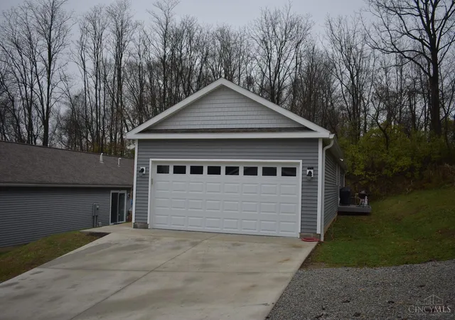 Homes for sale in Hillsboro, OH | 113 Springlake Ave, Hillsboro, OH 45133 | MLS# 1884053