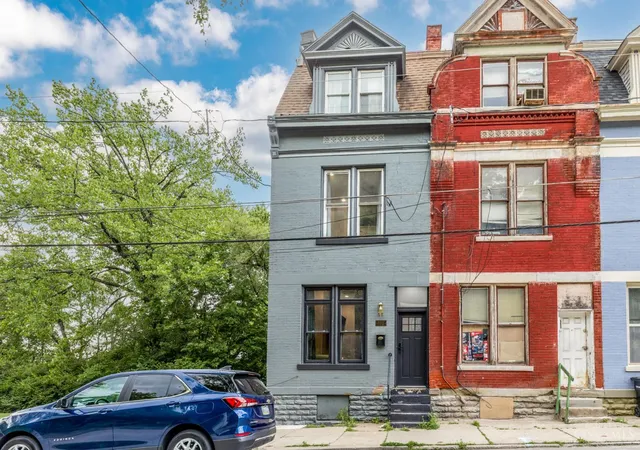 Homes for sale in Cincinnati, OH | 2237 Loth St, Cincinnati, OH 45219 | MLS# 1884068