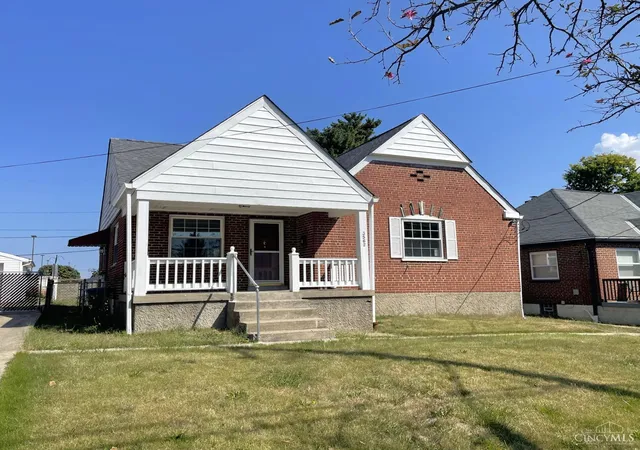 Homes for sale in Cincinnati, OH | 3562 Werk Rd, Cincinnati, OH 45248 | MLS# 1884076