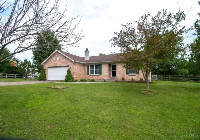 Homes for sale in Franklin Twp, OH | 2771 Bolender Rd, Franklin Twp, OH 45120 | MLS# 1883997