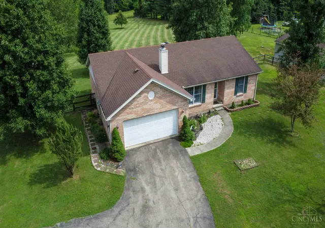 Homes for sale in Franklin Twp, OH | 2771 Bolender Rd, Franklin Twp, OH 45120 | MLS# 1883997