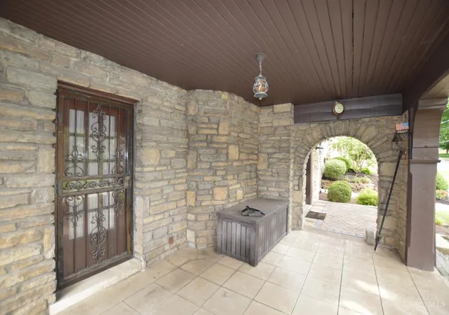 Homes for sale in Cincinnati, OH | 806 Mannington Ave, Cincinnati, OH 45226 | MLS# 1883993