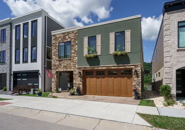 Homes for sale in Cincinnati, OH | 5749 Sanctuary Pl, Cincinnati, OH 45230 | MLS# 1884167