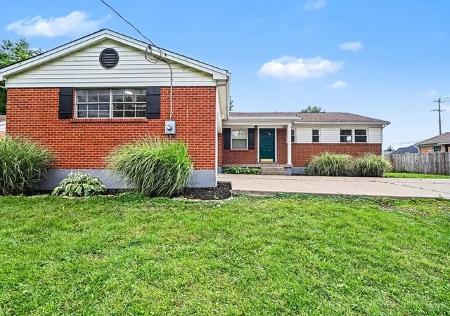 Homes for sale in Sycamore Twp, OH | 12175 Snider Rd, Sycamore Twp, OH 45249 | MLS# 1883988