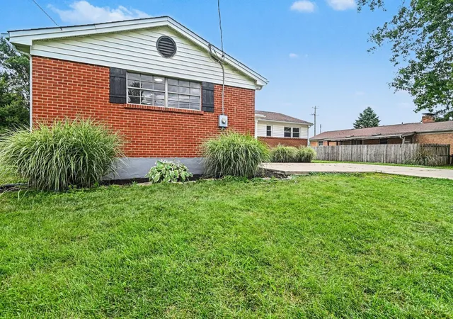 Homes for sale in Sycamore Twp, OH | 12175 Snider Rd, Sycamore Twp, OH 45249 | MLS# 1883988