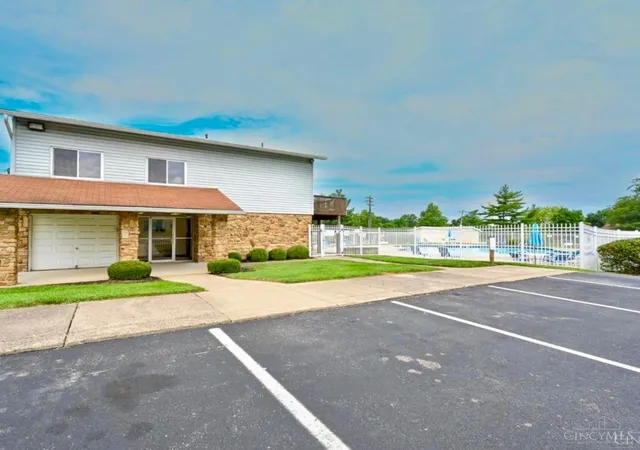 Homes for sale in Fairfield, OH | 10 Sunnyside Dr #15DG, Fairfield, OH 45014 | MLS# 1884164