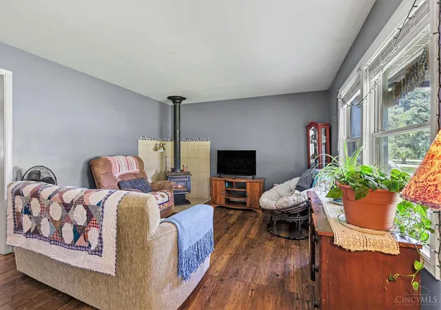 Photo 3 of Single family home for sale at 141 Munster Dr, Perry Twp, OH 45118 | MLS# 1884177 | Listing updated on 2026-07-30