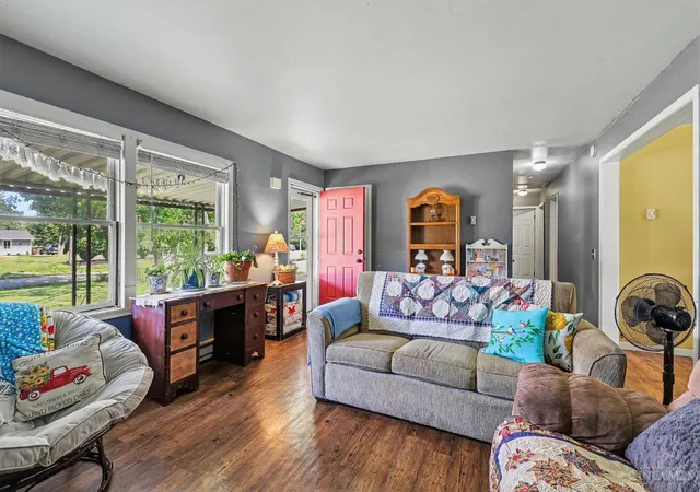 Photo 3 of Single family home for sale at 141 Munster Dr, Perry Twp, OH 45118 | MLS# 1884177 | Listing updated on 2026-07-30