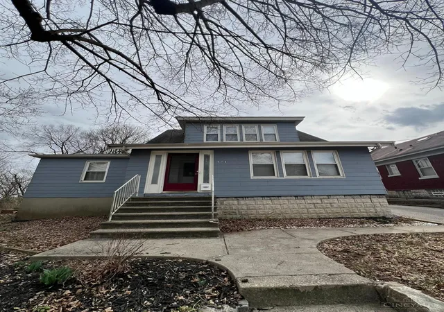 Homes for sale in Cincinnati, OH | 451 Lloyd Pl, Cincinnati, OH 45219 | MLS# 1884193