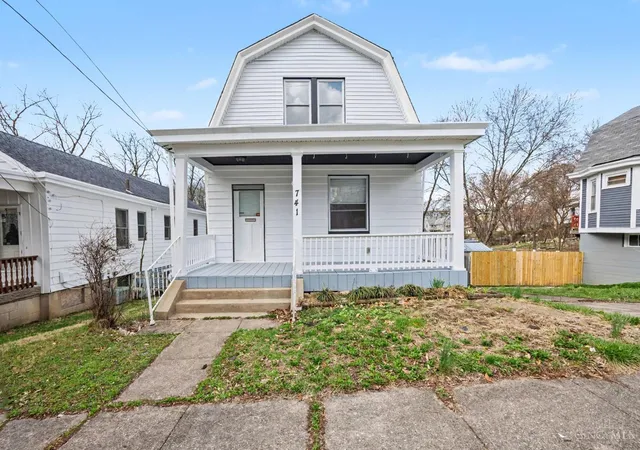 Homes for sale in Cincinnati, OH | 741 Mcpherson Ave, Cincinnati, OH 45205 | MLS# 1884200