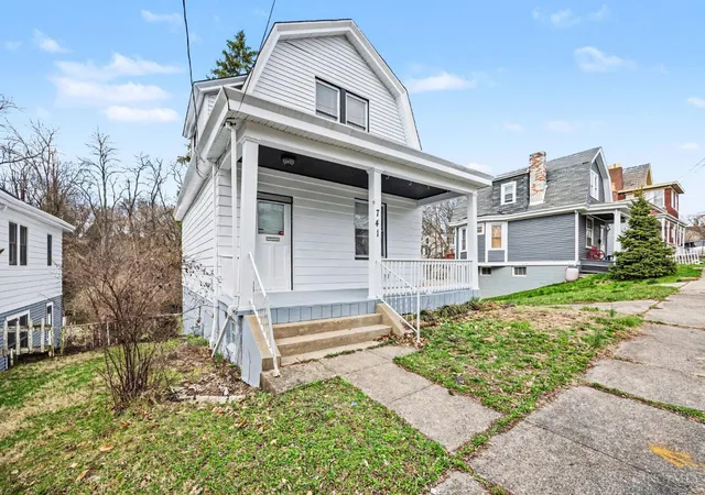 Homes for sale in Cincinnati, OH | 741 Mcpherson Ave, Cincinnati, OH 45205 | MLS# 1884200