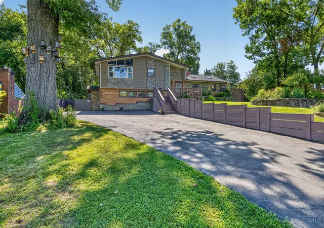 1st image of 2066 Evanor Ln, Anderson Twp, OH 45244 | MLS# 1884204