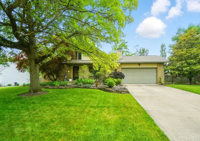 Homes for sale in Forest Park, OH | 736 Evangeline Rd, Forest Park, OH 45240 | MLS# 1884092