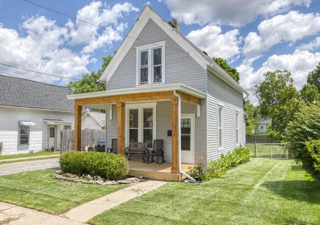 Homes for sale in Blanchester, OH | 312 N Broadway St, Blanchester, OH 45107 | MLS# 1884227