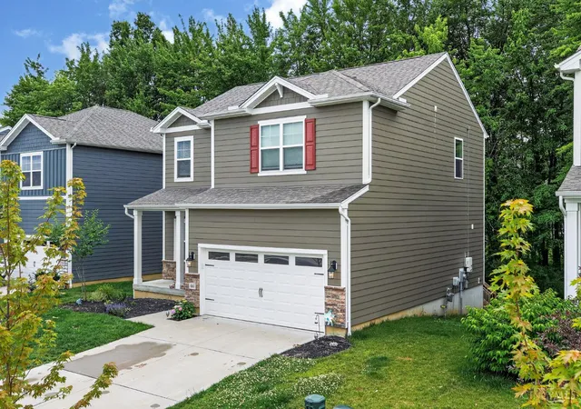 Homes for sale in Pierce Twp, OH | 66 Snapdragon Dr, Pierce Twp, OH 45102 | MLS# 1884183