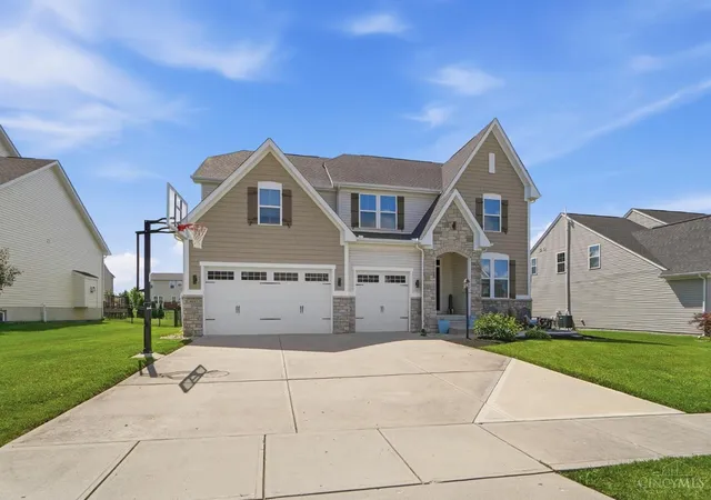 Homes for sale in Mason, OH | 4642 Blue Jay Wy, Mason, OH 45040 | MLS# 1884301