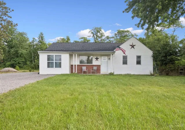 Homes for sale in Sterling Twp, OH | 2347 Greenbush West Rd, Sterling Twp, OH 45176 | MLS# 1884361