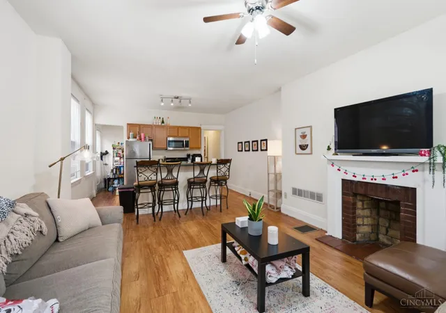 Photo 3 of Sale Pending at 218 Donahue St, Cincinnati, OH 45219 | MLS# 1883744 | Listing updated on 2026-09-19