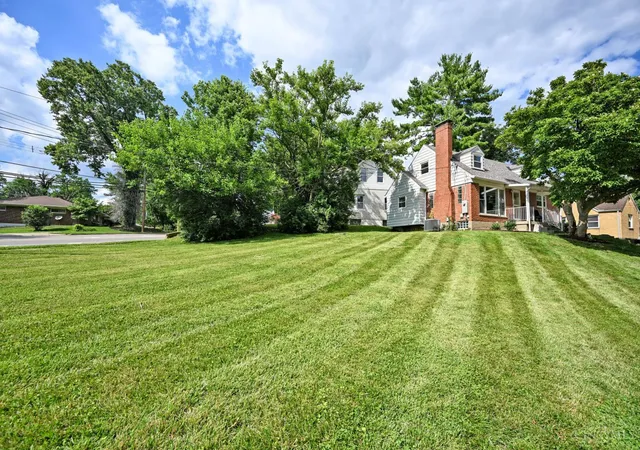 Homes for sale in Sycamore Twp, OH | 4176 Kugler Mill Rd, Sycamore Twp, OH 45236 | MLS# 1884057