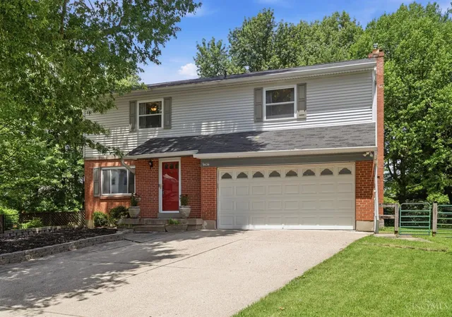 Homes for sale in Springfield Twp., OH | 9434 Sheralee Dr, Springfield Twp., OH 45231 | MLS# 1884411