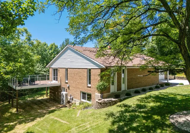 3rd image of 3072 Werkridge Dr, Cincinnati, OH 45248 | MLS# 1884238