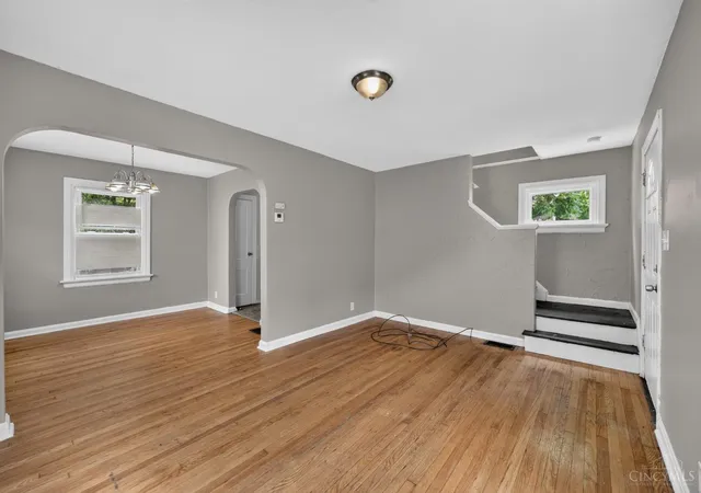4th image of 2205 Crane Ave, Cincinnati, OH 45207