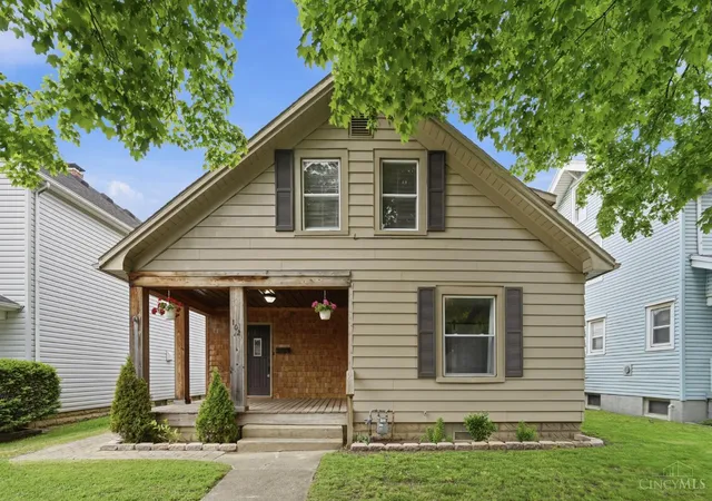 1st image of 102 Franklin St, Middletown, OH 45042 | MLS# 1879750