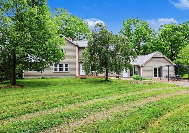 1st image of 2544 Swings Corner Pt Isab Rd, Tate Twp, OH 45106 | MLS# 1884342