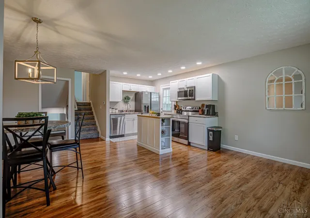 Homes for sale in Middletown, OH | 3721 Ellis, Middletown, OH 45044 | MLS# 1884467