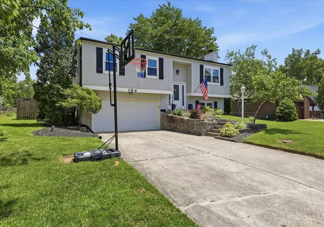 Homes for sale in Loveland, OH | 184 Glen Lake Rd, Loveland, OH 45140 | MLS# 1884300