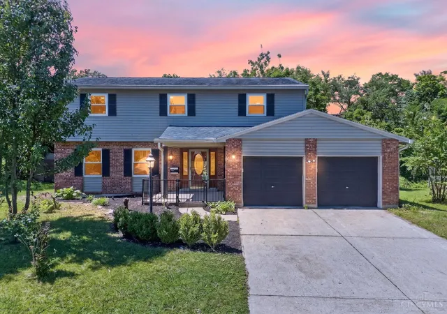 Homes for sale in Forest Park, OH | 1645 Mandarin Ct, Forest Park, OH 45240 | MLS# 1884477