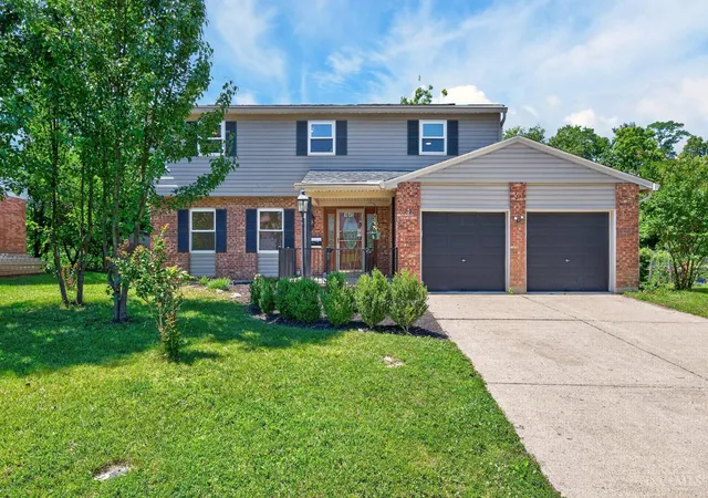 Homes for sale in Forest Park, OH | 1645 Mandarin Ct, Forest Park, OH 45240 | MLS# 1884477