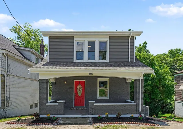 3rd image of 4745 Guerley Rd, Cincinnati, OH 45238 | MLS# 1884318