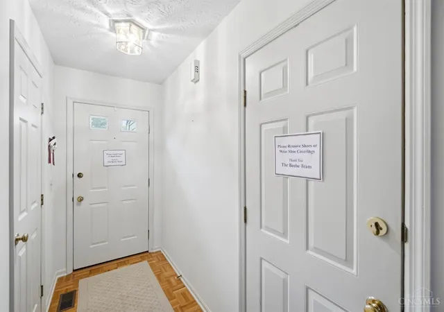 5th image of 790 Lakeshore Dr, Maineville, OH 45039 | MLS# 1884425