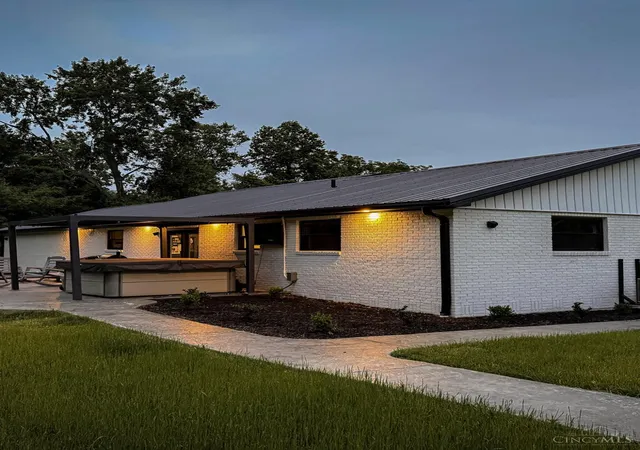 Homes for sale in Batavia Twp, OH | 2278 Snyder Rd, Batavia Twp, OH 45103 | MLS# 1884275