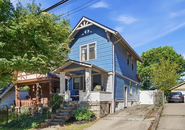 Homes for sale in Cincinnati, OH | 2105 W Clifton Ave, Cincinnati, OH 45219 | MLS# 1884464