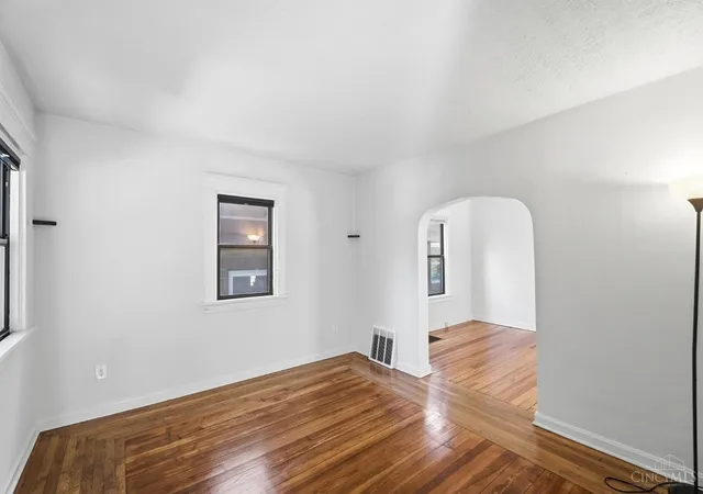 Homes for sale in Cincinnati, OH | 2105 W Clifton Ave, Cincinnati, OH 45219 | MLS# 1884464