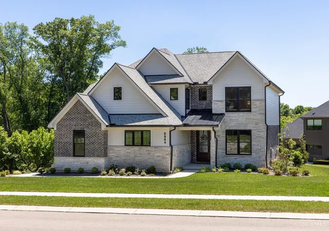 Photo 1 of Single family home for sale at 6984 Shadow Ridge Rd, Cincinnati, OH 45230 | MLS# 1884513 | Listing updated on 2026-09-30