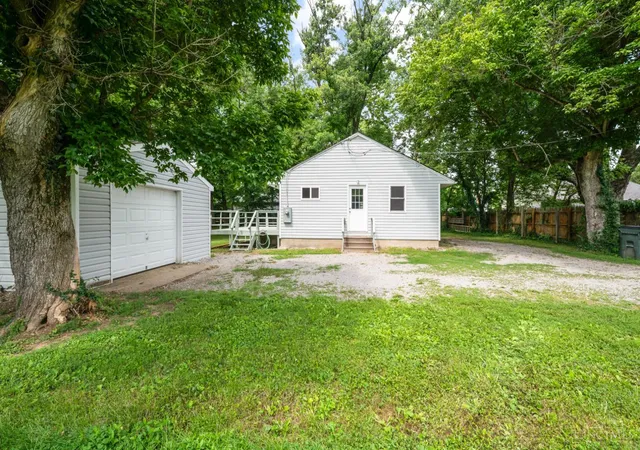 1st image of 325 Center St, Miami Twp, OH 45147 | MLS# 1884203